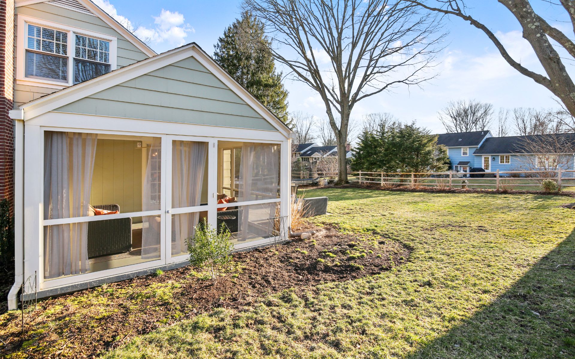 103 Osborne Ln
