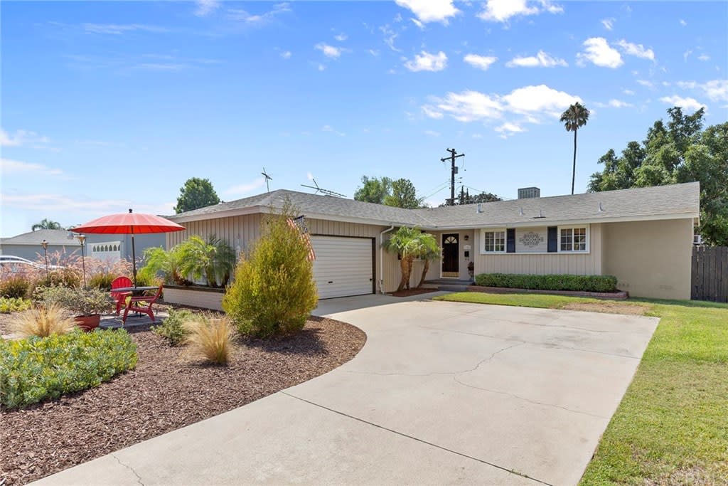 1308 W Jacaranda Place