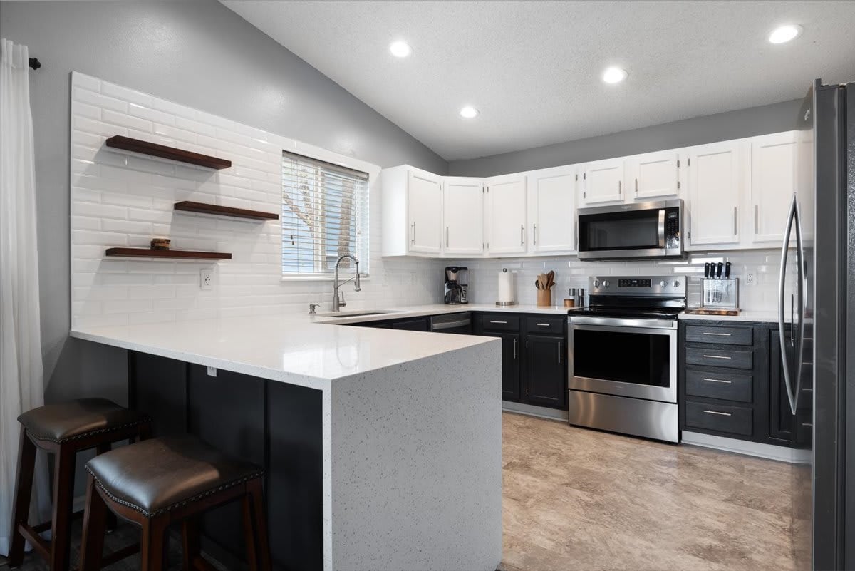 330 Hinks Court