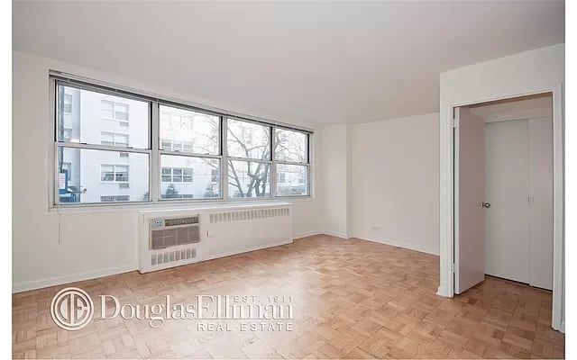 310 East 70th Street Unit: 2H