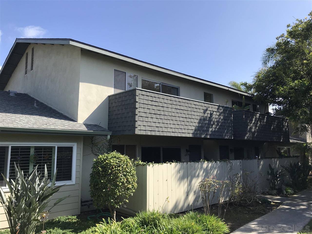 640 E Solana Cir