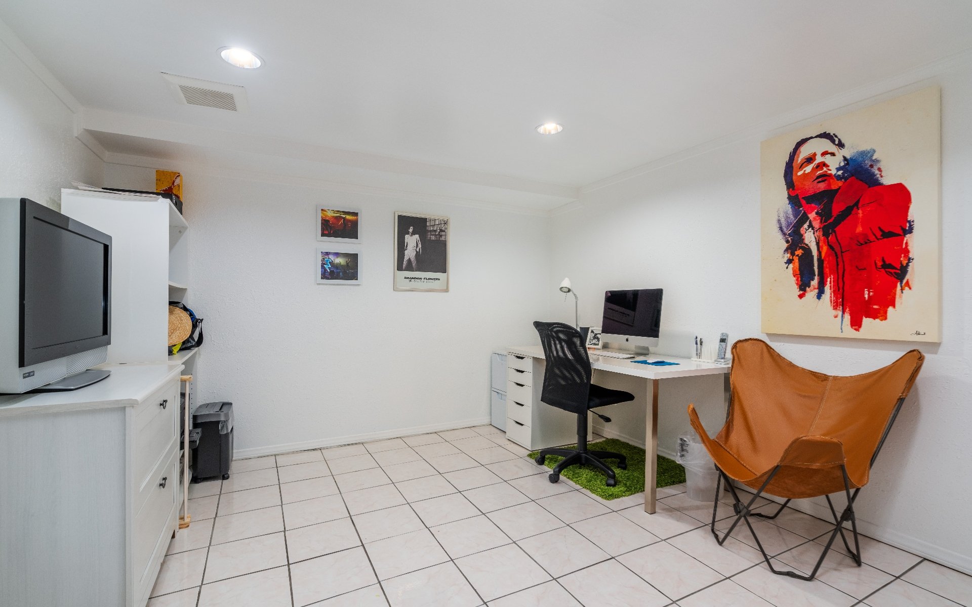 4832 Balboa Ave #B