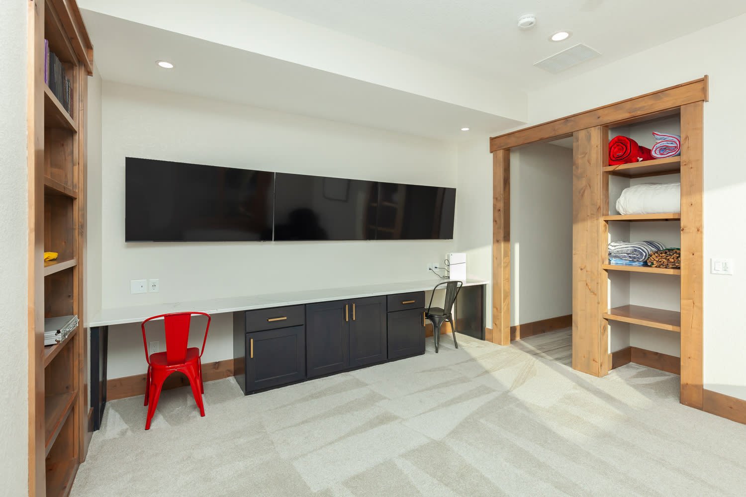 5065 Panorama Drive