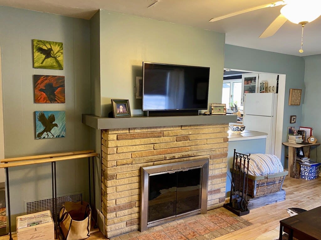  Charming Family and Pet Friendly Leelanau Bungalow!