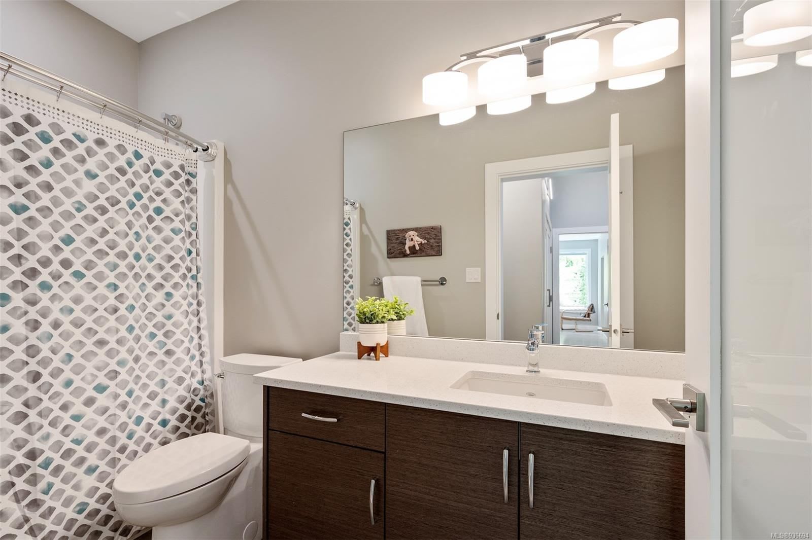 6437 Old West Saanich Rd CS Keating