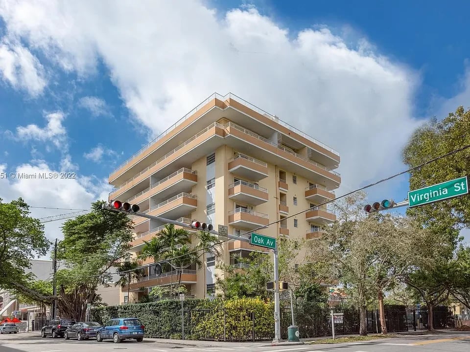 3304 Virginia Street APT 6D