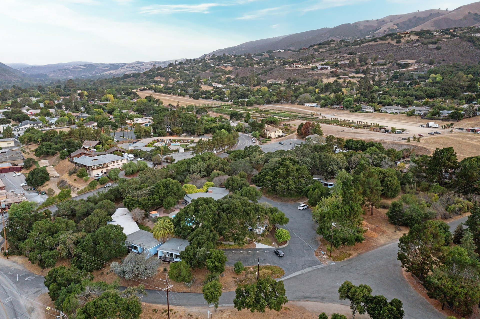 Blue Sky Lodge - Carmel Valley Village