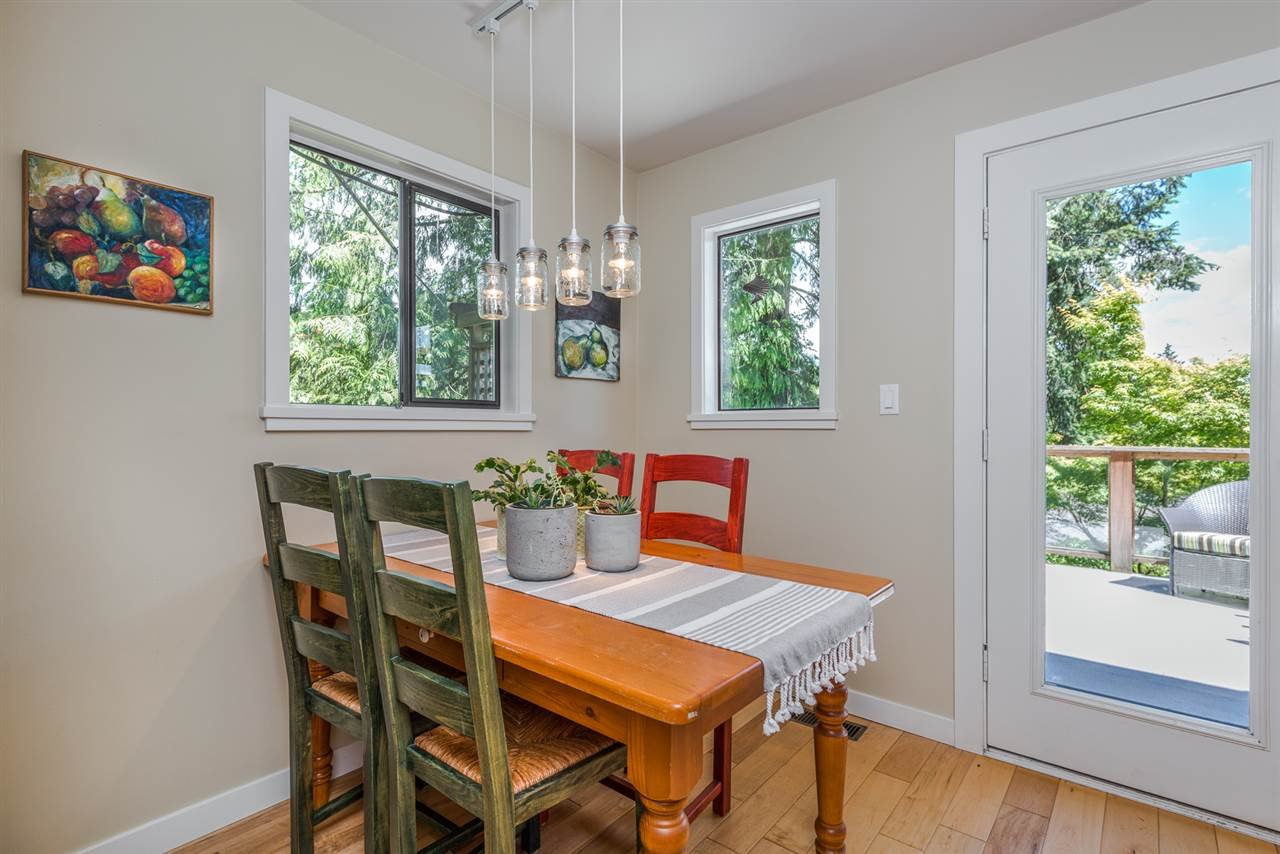 1196 Deep Cove Rd
