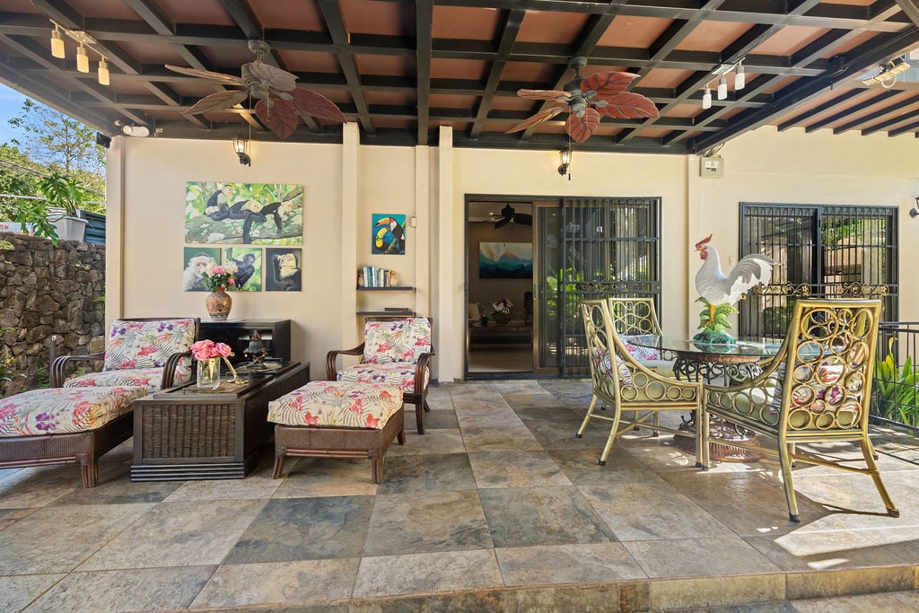 Mixed Use Income Property, Tamarindo, Guanacaste