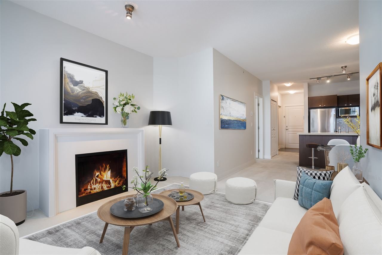 403-4550 Fraser St