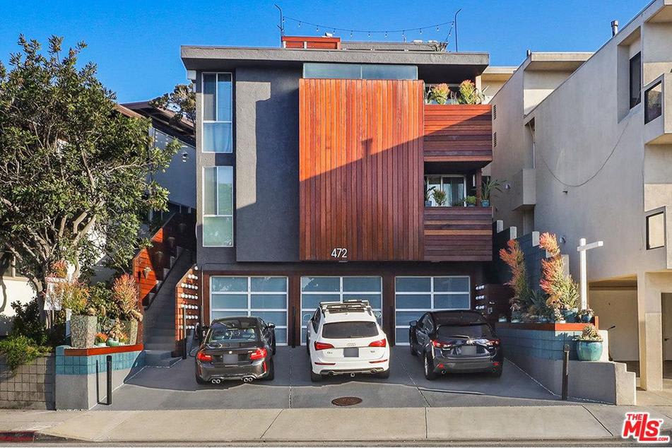 472 Rosecrans Ave
