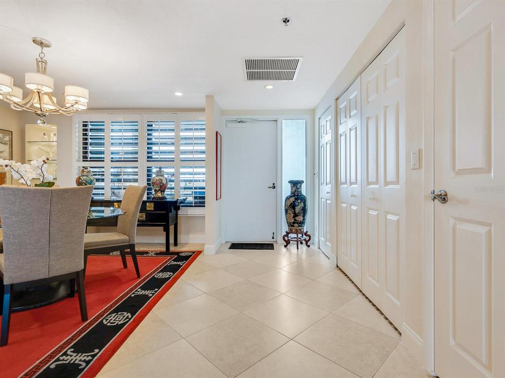 1255 North Gulfstream Ave, #904