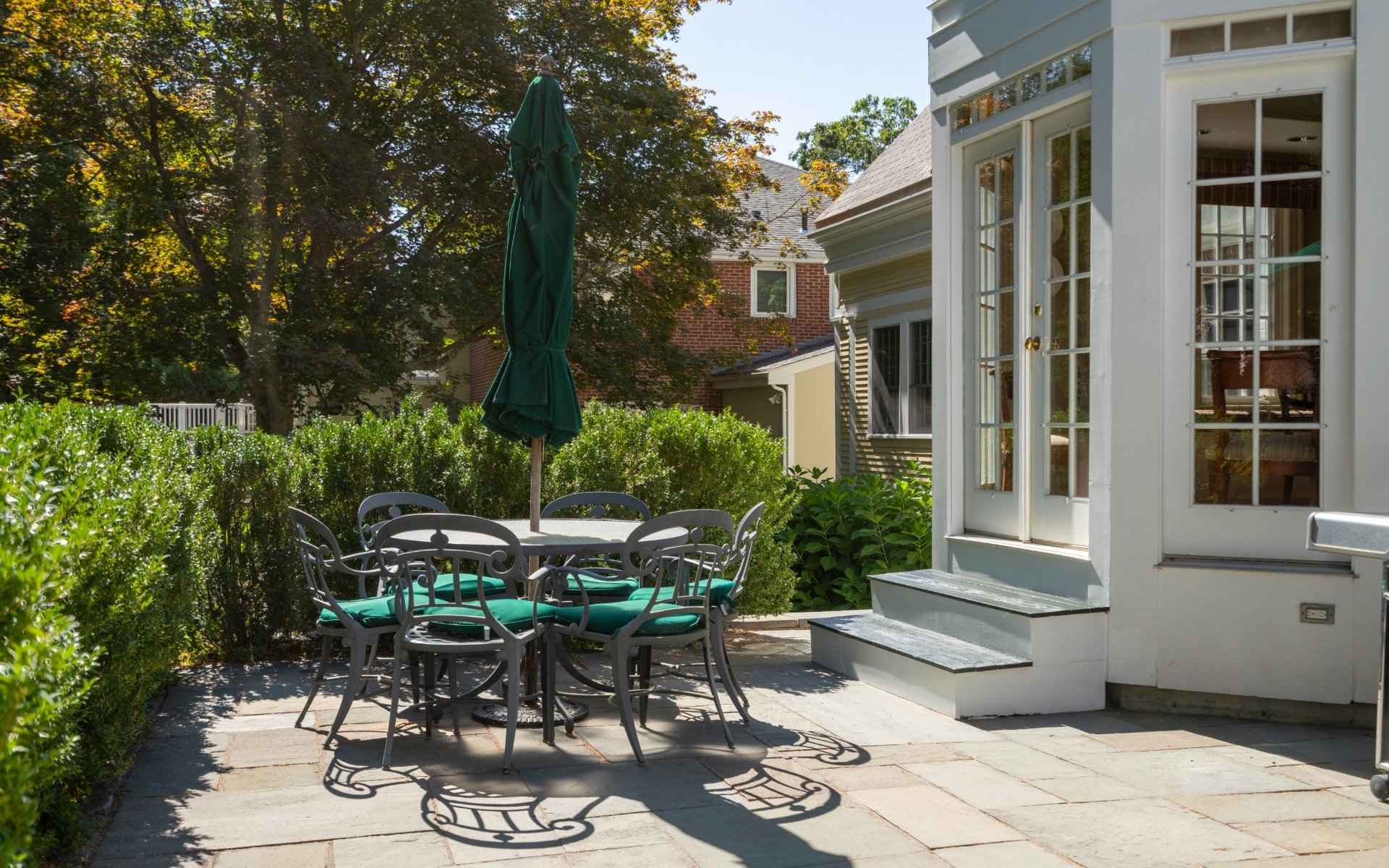 112 Gordon Rd | Under Contract