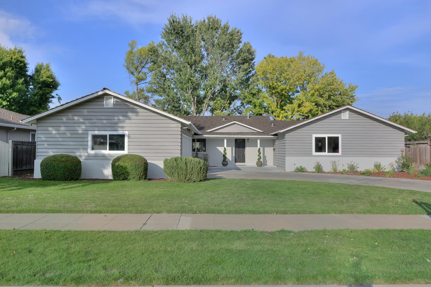 2980 Cambridge Dr