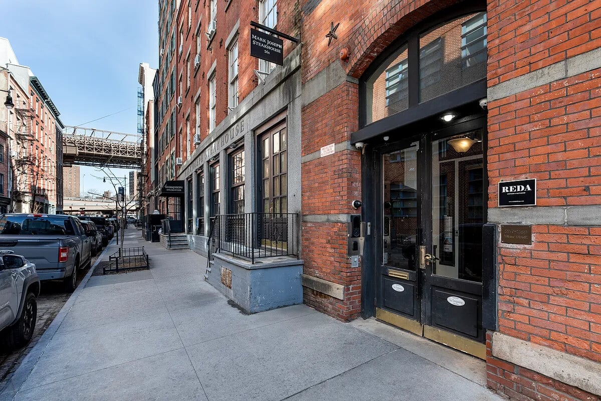 257 Water Street, Apt 2B