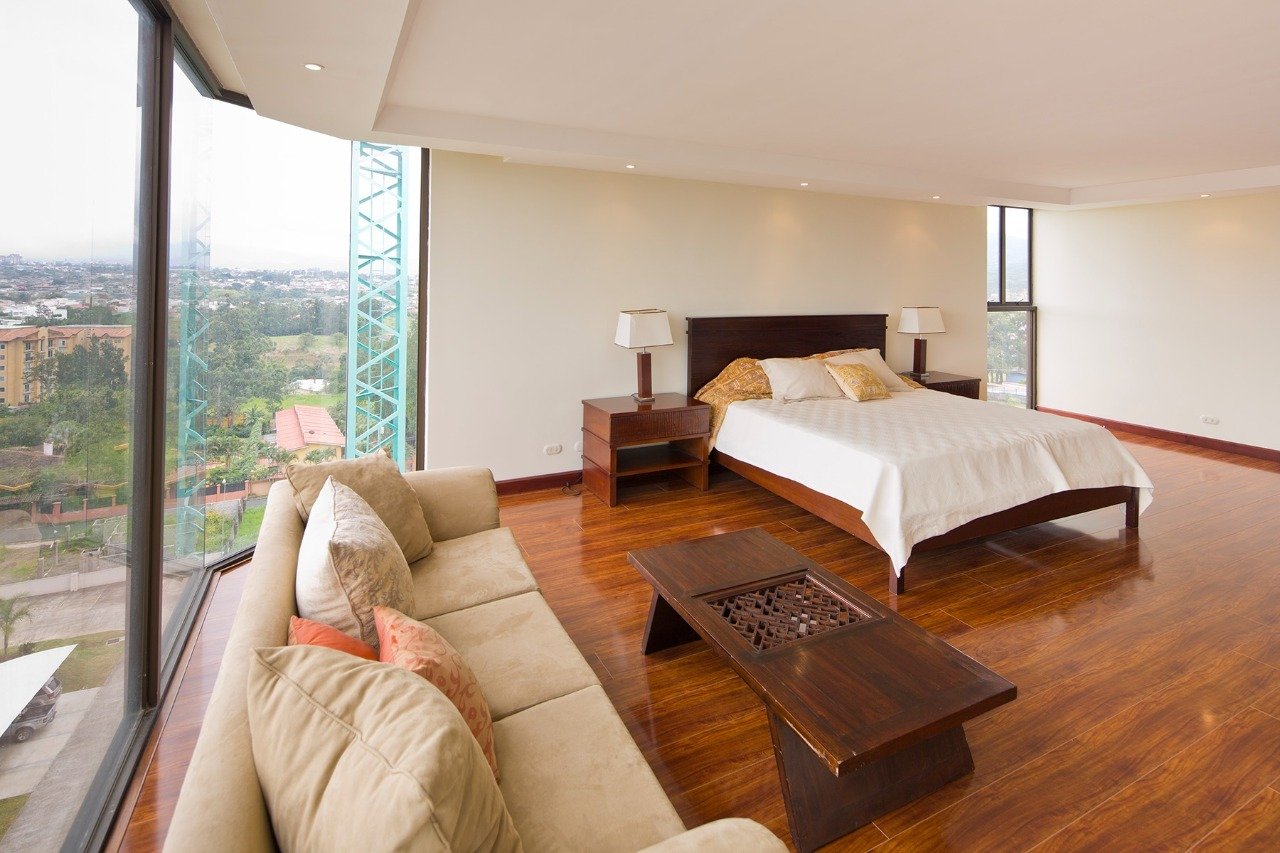 Spacious Mountain View Condo, Escazu, San Jose
