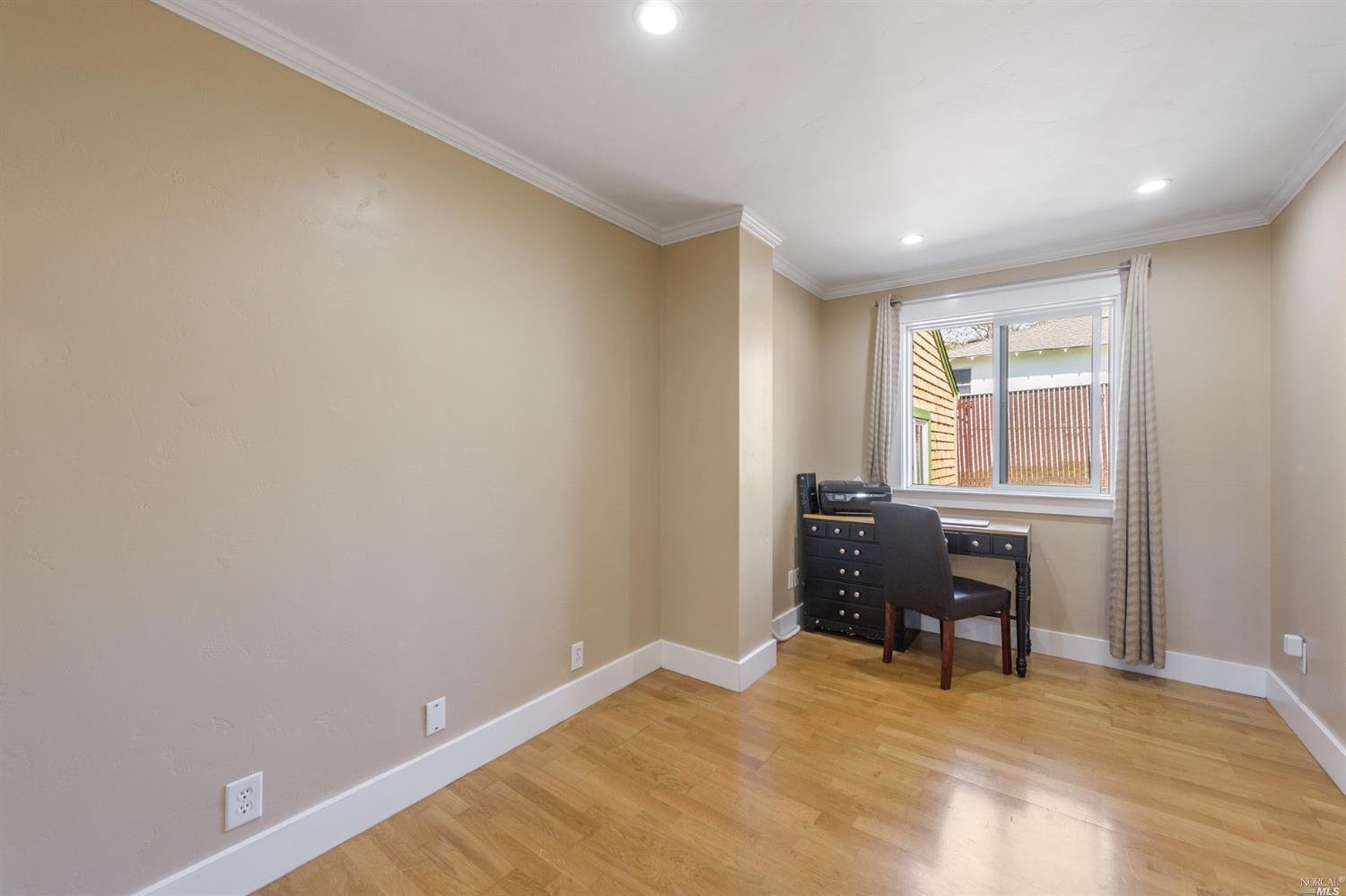 236 Cleveland Ln
