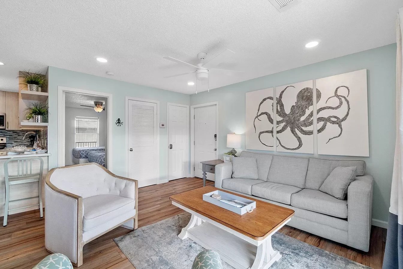 11 Beachside Dr #832