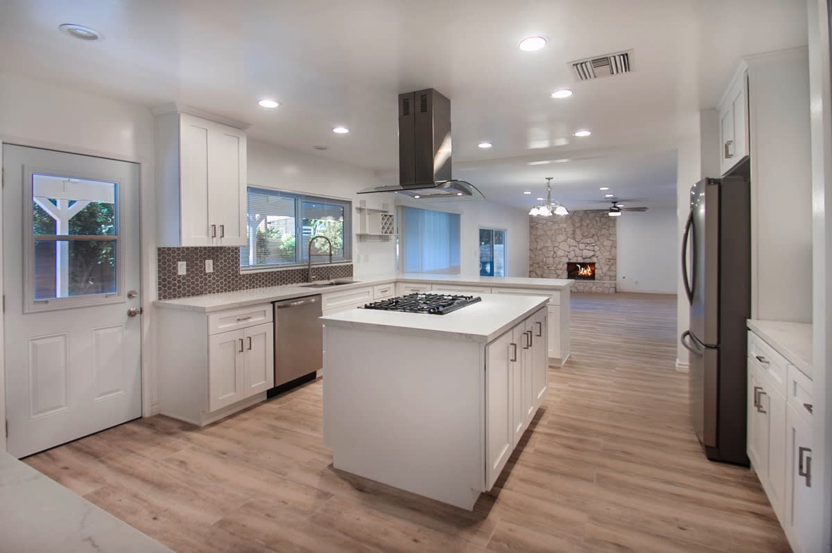16834 Klee St Northridge, CA