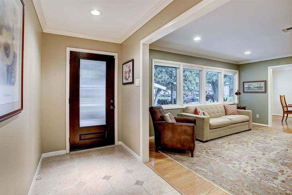 12310 Perthshire Rd