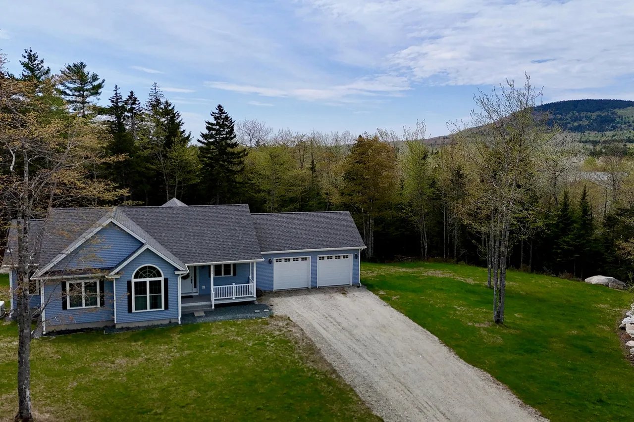 New Listing: 23 Pret’s Meadow Lane, Blue Hill, ME 04614 – $540,000