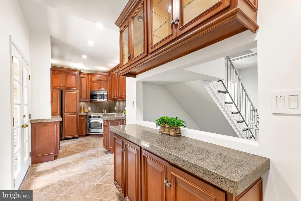 2128 Cathedral Ave NW - Buyer Represented