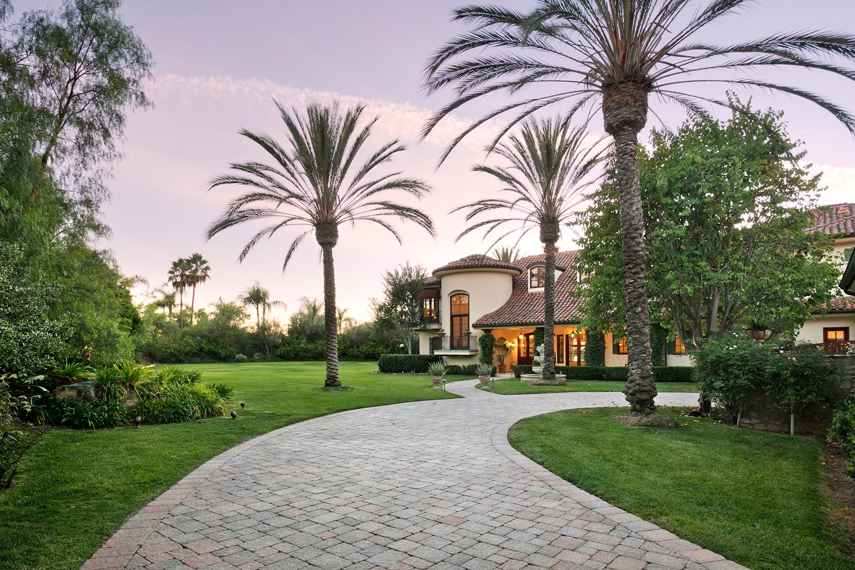 7090 Rancho La Cima Dr
