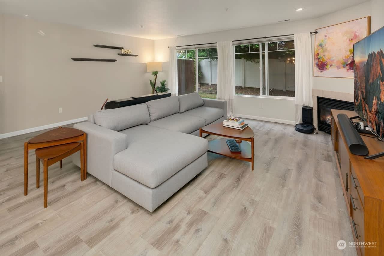15414 35th Ave W #11