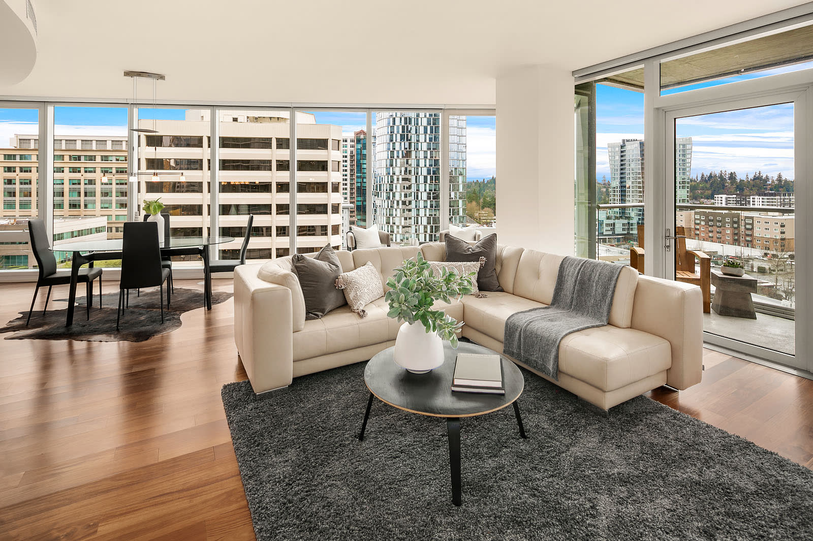10700 NE 4th Street, Unit 1016