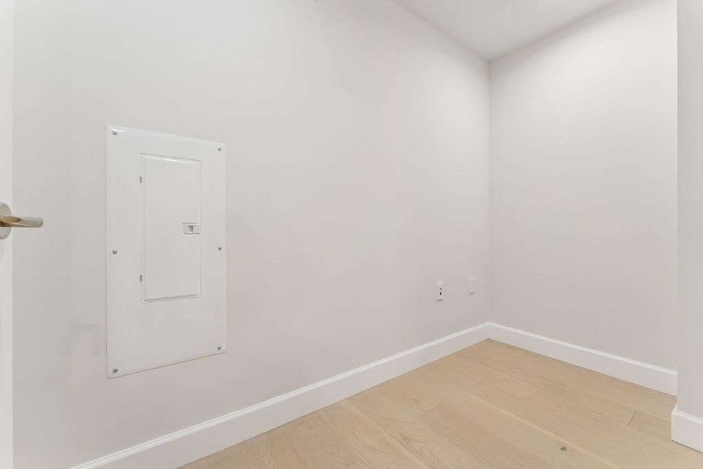3668 W 10th Avenue 304, Vancouver
