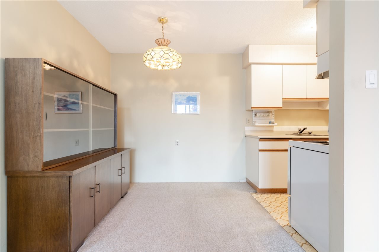 212-1345 Chesterfield Ave