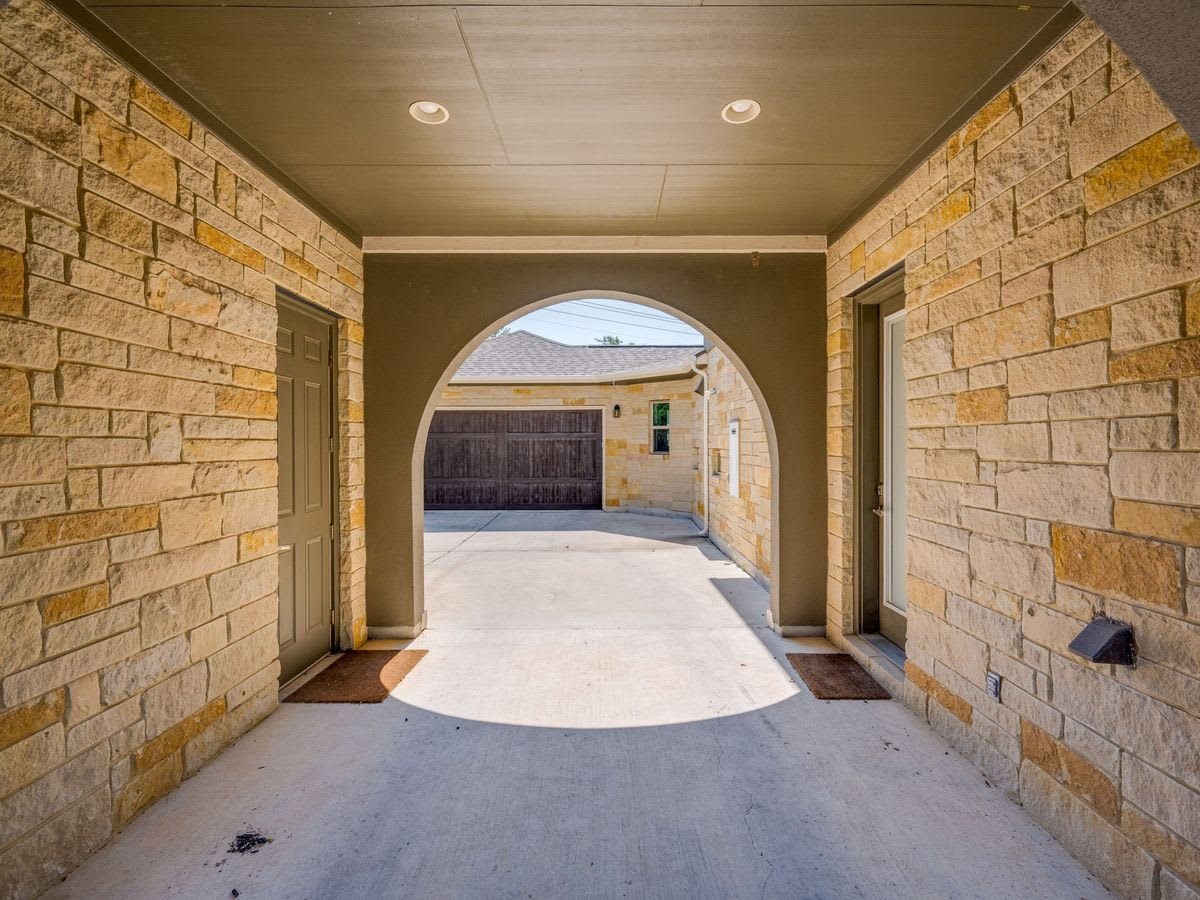 104 Nautical Circle, Round Rock, TX 78681