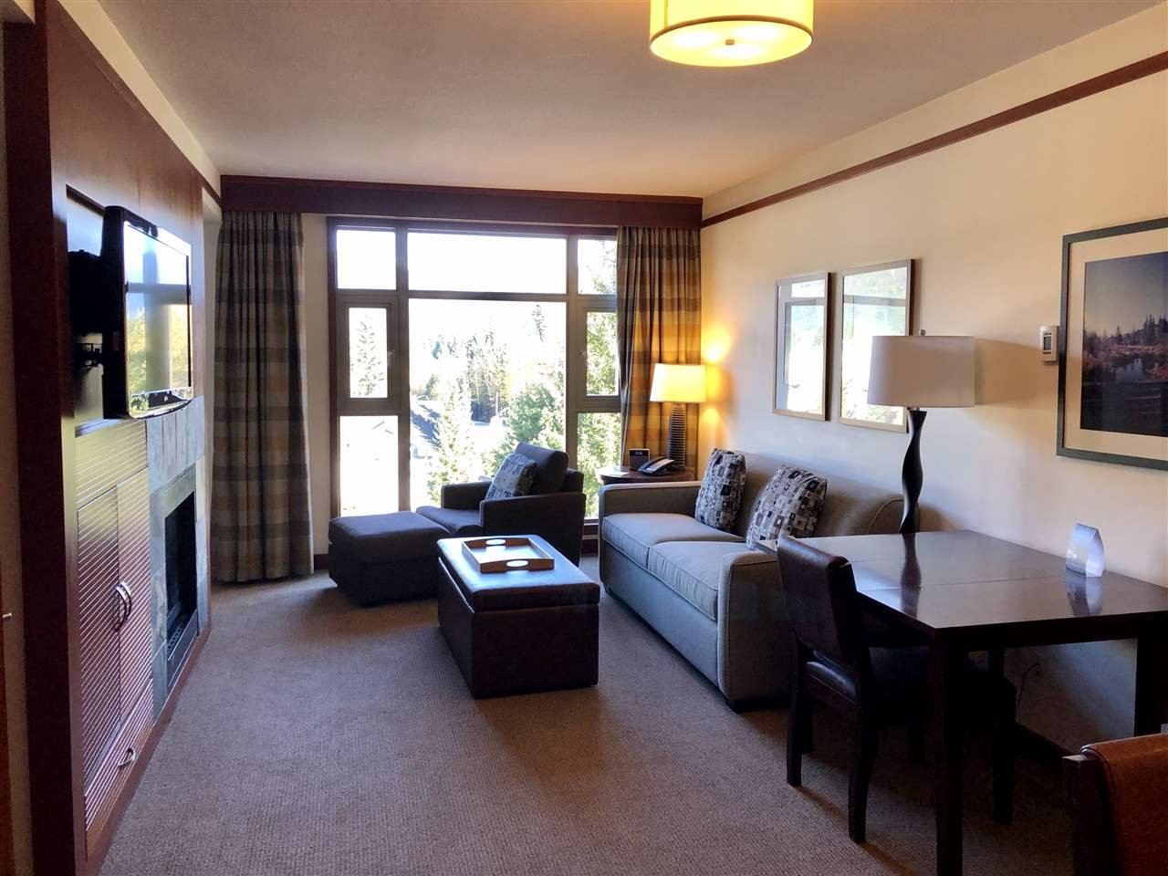 4299 Blackcomb Wy
