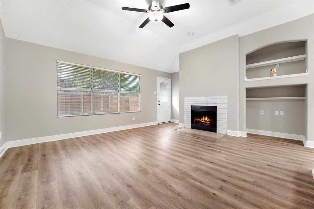 20902 Whitevine Way