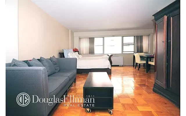 211 East 53rd Street Unit: 4M