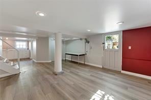 1636 Hollywood Cres