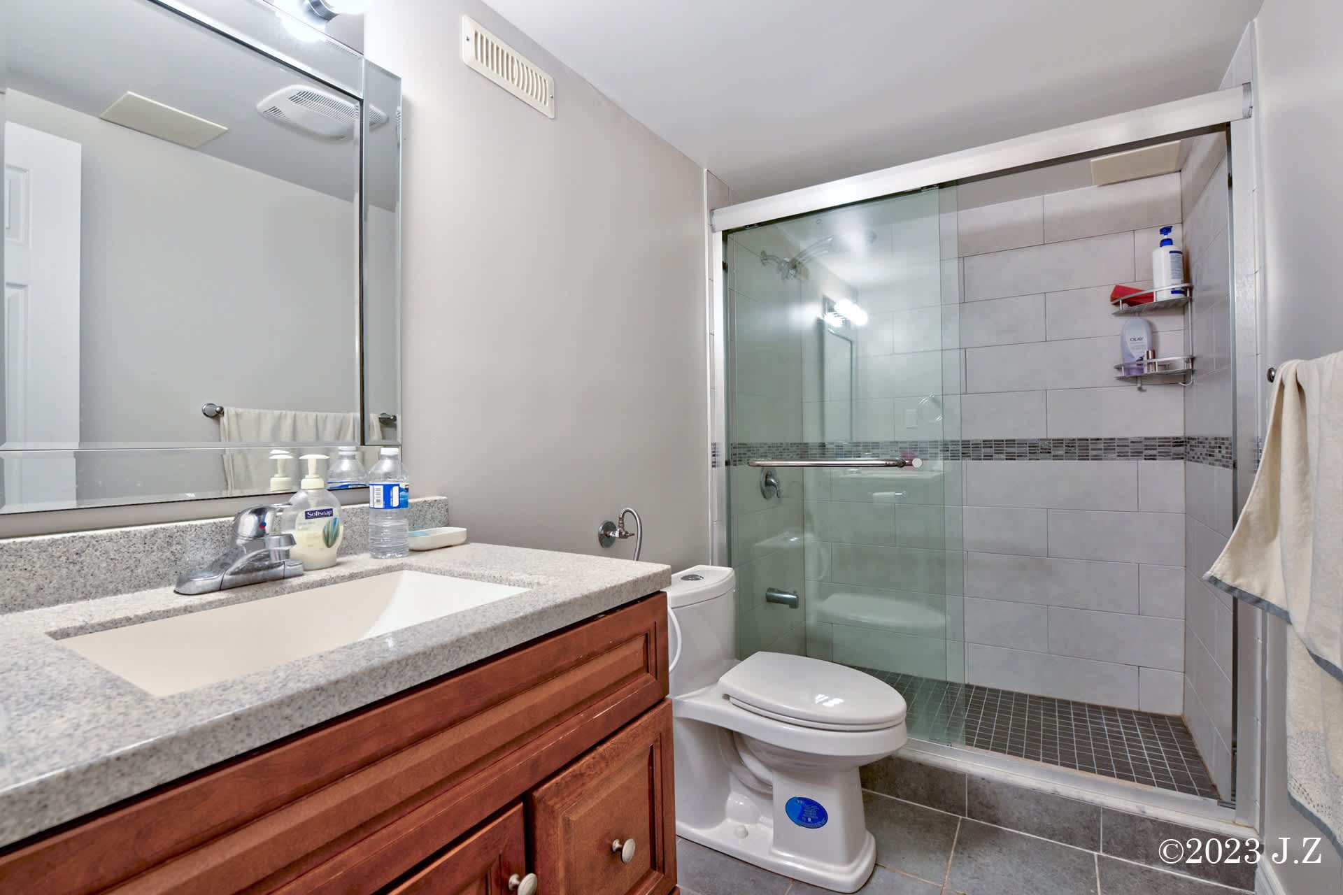 2 Waterton Cres