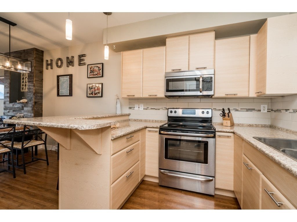 15-47315 Sylvan Dr