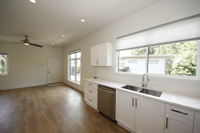 3345 Descartes Pl