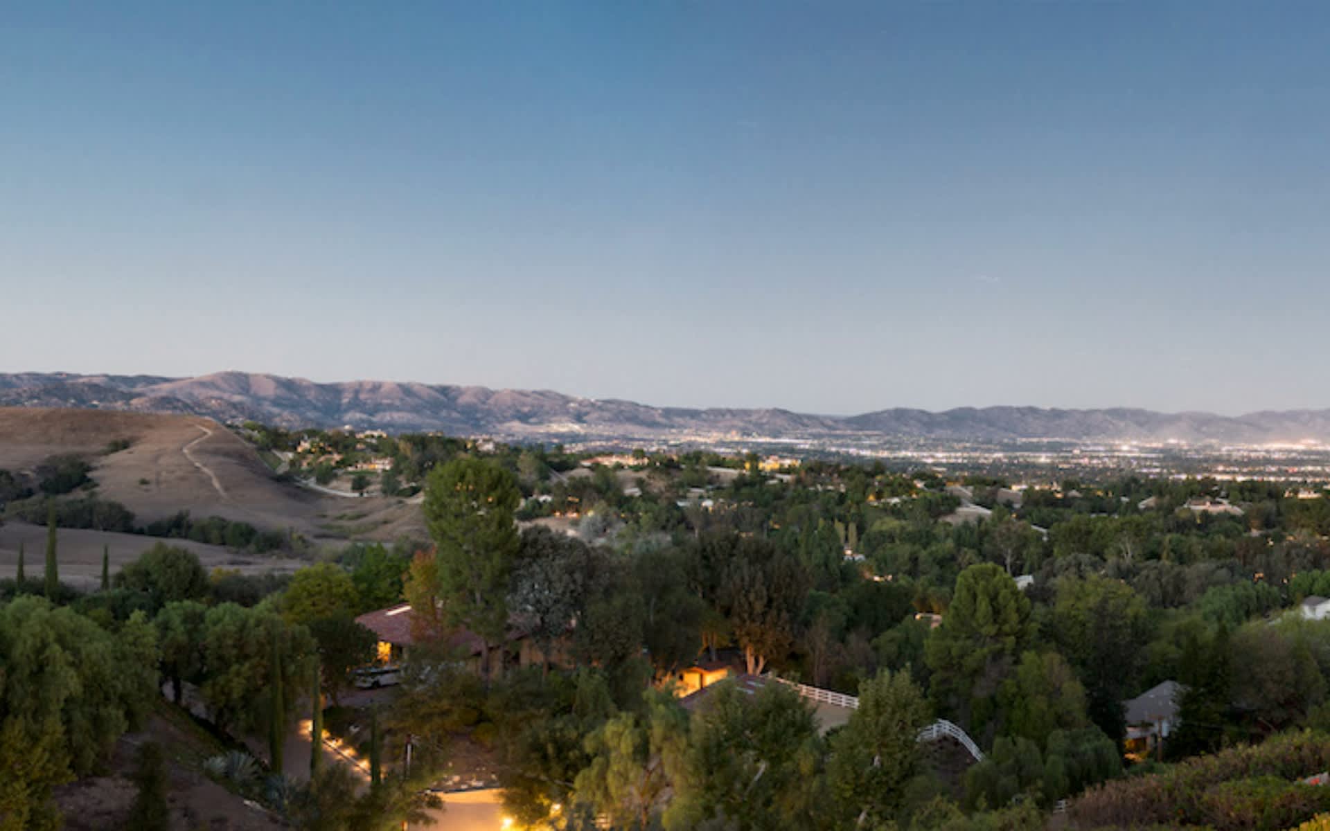 5570 Bill Cody Rd, Hidden Hills Ca