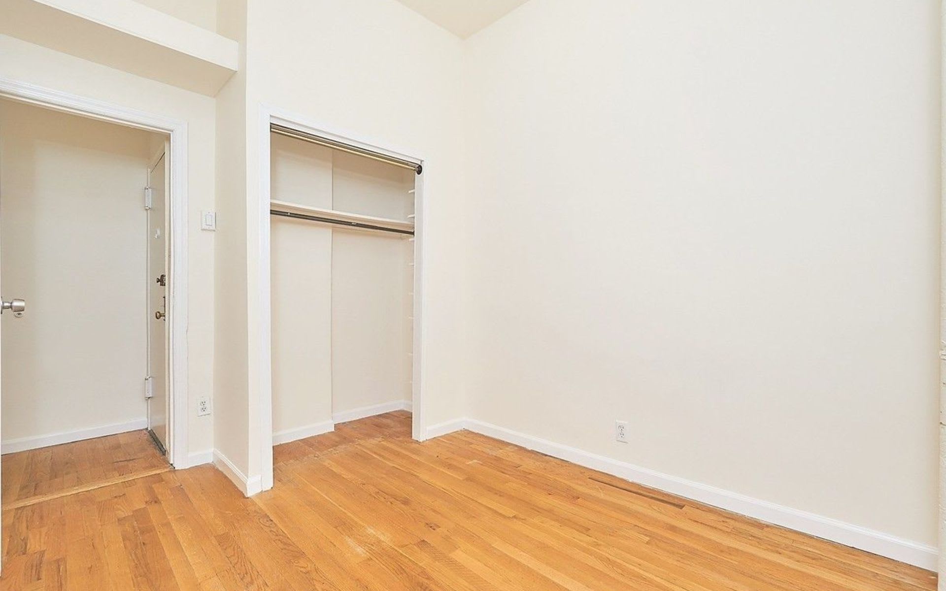 300 East 69th St, #2E