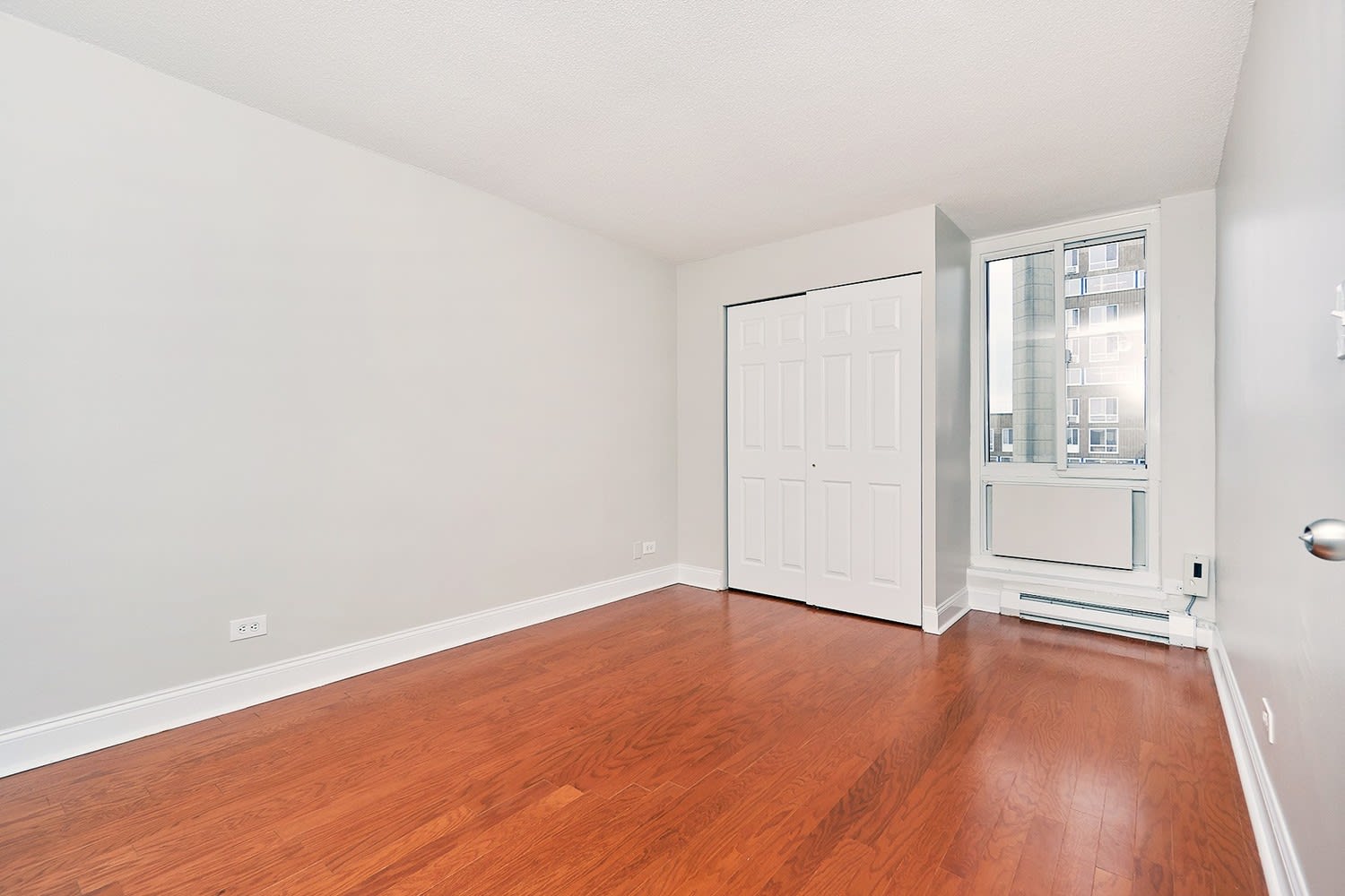 580 Main St, Unit 1318