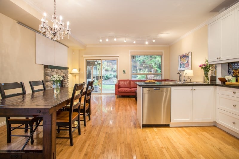 27B Glenmore Dr