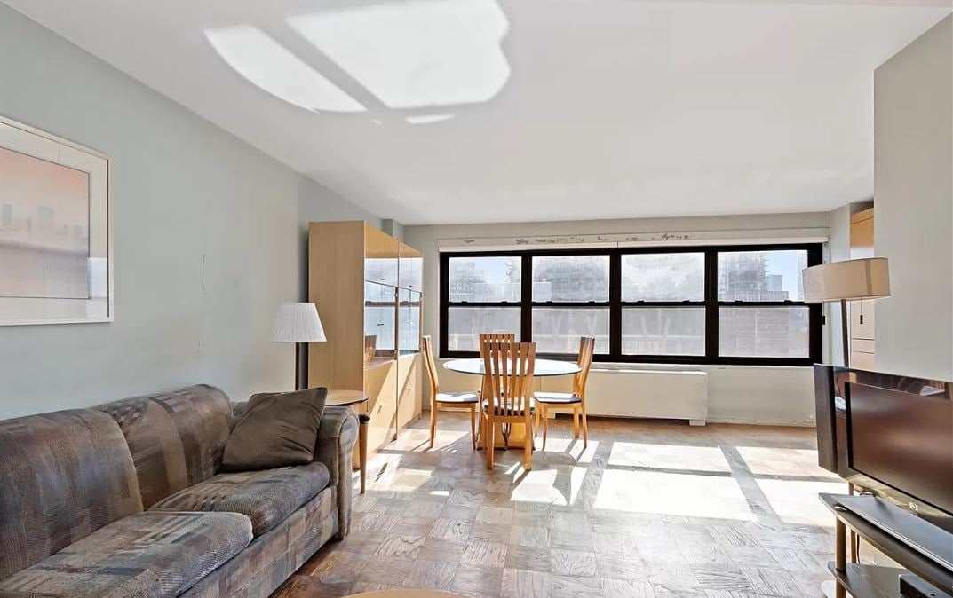 160 West End Ave Unit: 24R