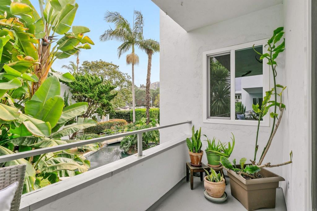 14-2354 Torrey Pines Rd, La Jolla