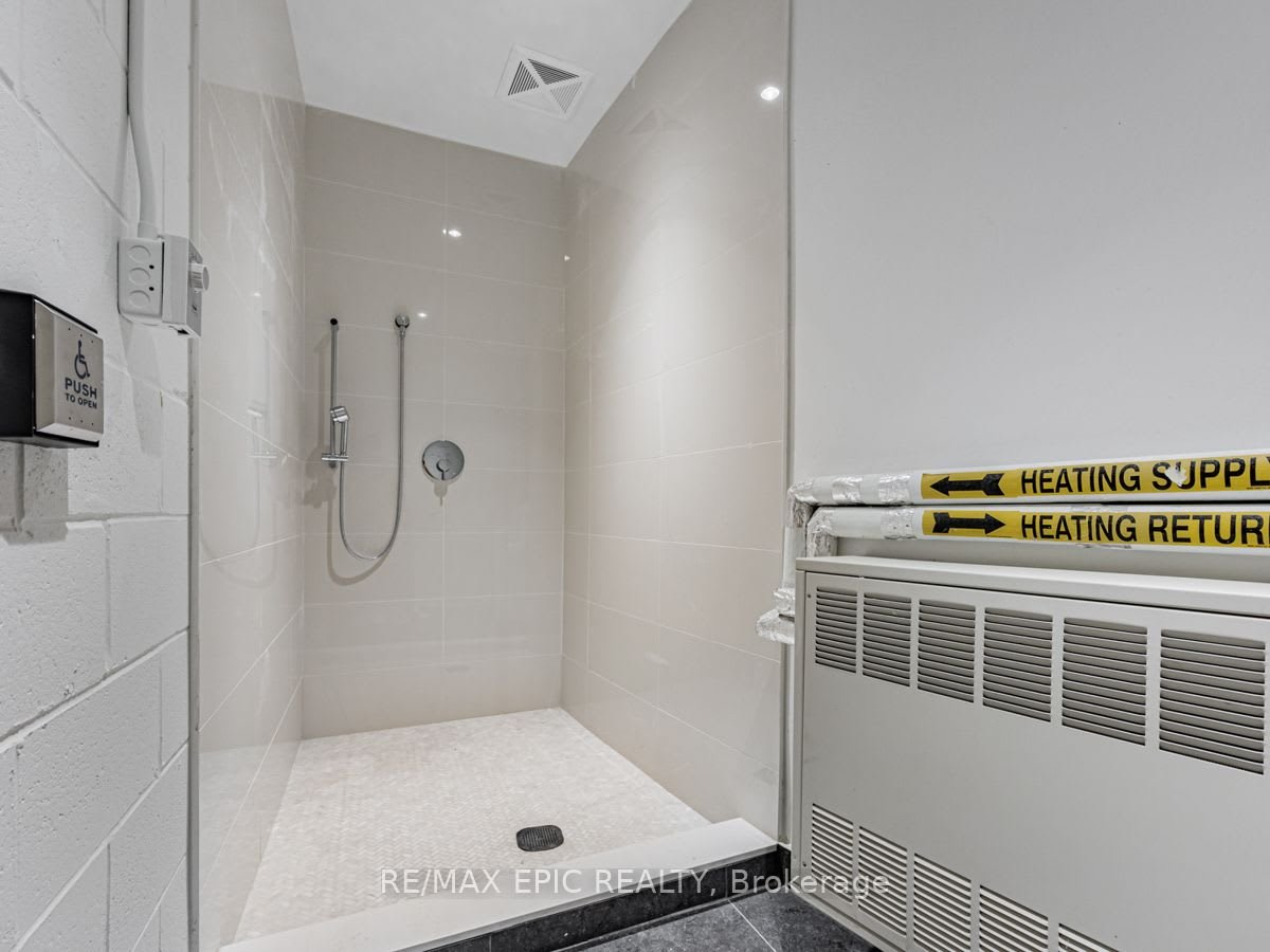 2369 Danforth Ave 317