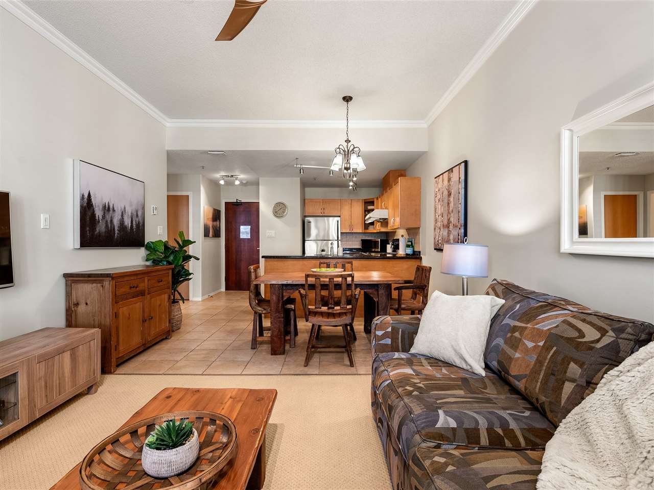 105-4573 Chateau Blvd