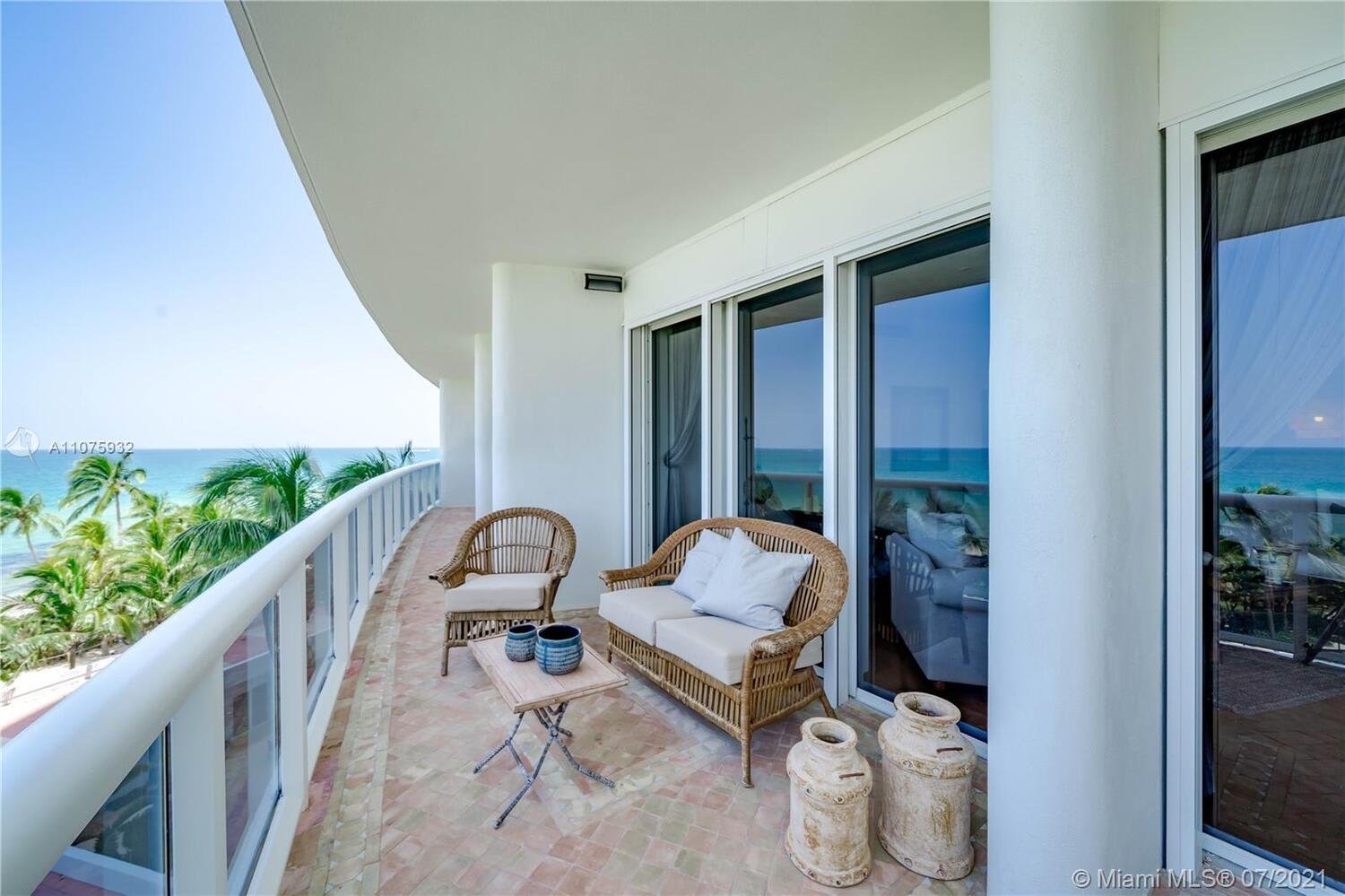 9601 Collins Ave, #505