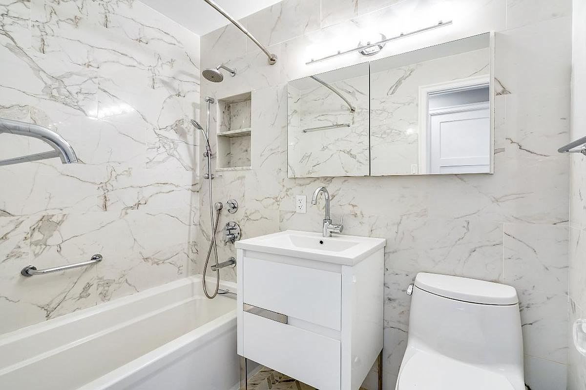 1659 2nd Ave, #15F
