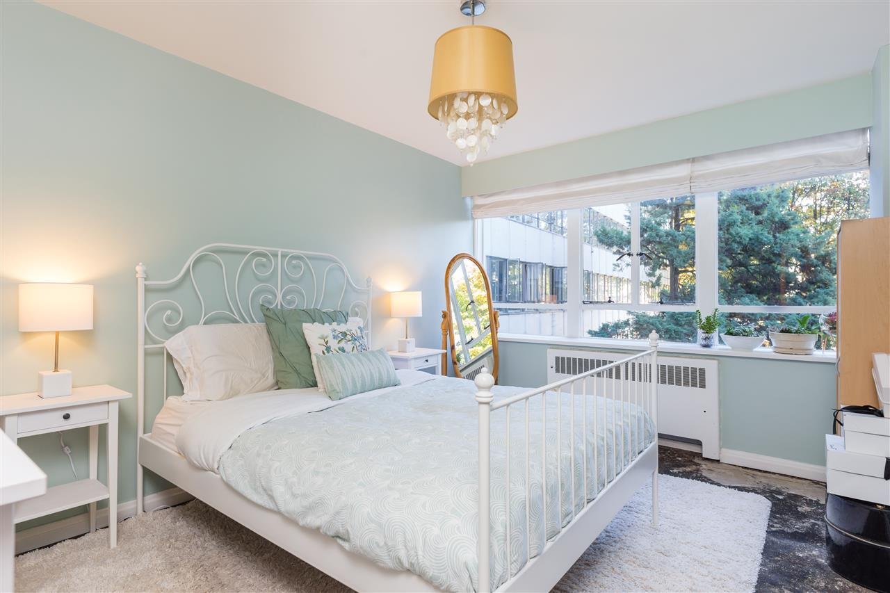 320-1445 Marpole Ave